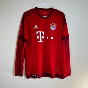 Adidas Bayern Munchen 2015/2016 Home Soccer Jersey Size: M